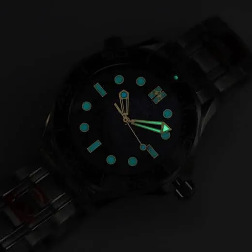OR factory top-tier watch Omega men's black dialsteel bracelet42mmSeamaster 300m watch front view