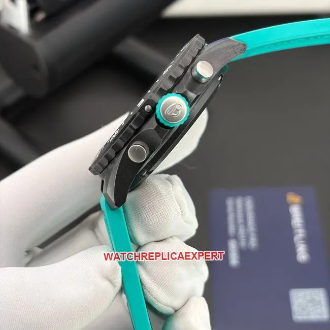 top-tier watch original Breitling professional gray plate blue green bracelet quartz movementcaseback live photo