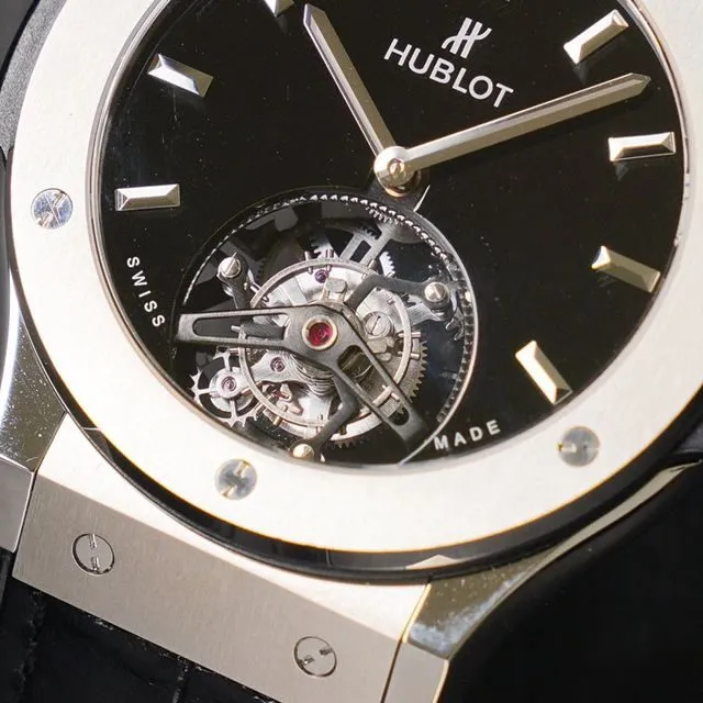 Hublotsuper watch (Hublot) classic fusion series tourbillon watch front view