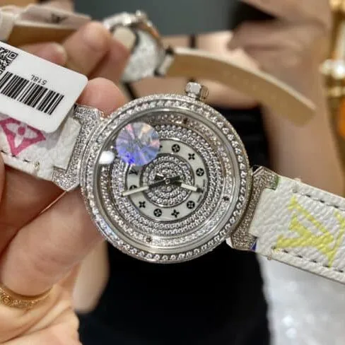 Louis Vuitton Women's Top Watch Silver