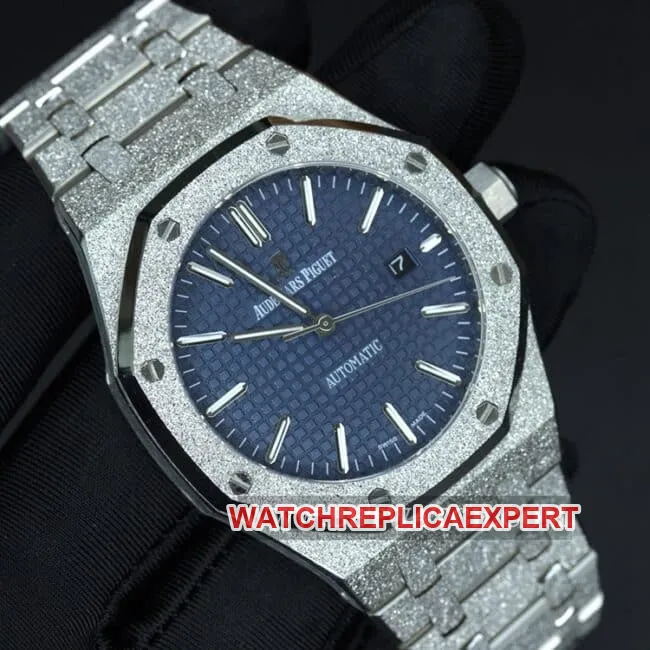 Audemars Piguet watch men's blue dial steel bracelet Royal Oak series automatic mechanical side view