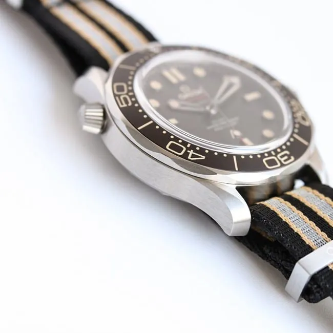 007 Movie "No Time to Die" Themed Strap Top Watch - "Seamaster Diver 300M 007 Edition" Front View
