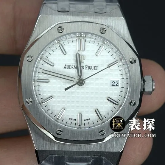 8F factory Audemars PiguetRoyal Oak1:1super watch white dialsteel bracelet model pictures and prices front live photo