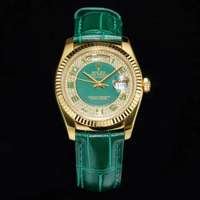 Rolextop-tier replicasuper watch men's green dial green strap day-date type day-date 36mm series automatic movement watch front view