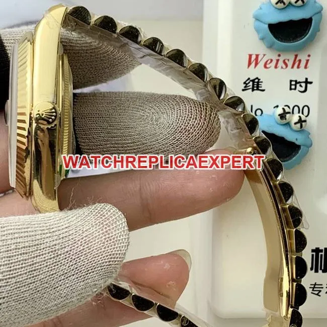 collectible watch Rolexyellow goldPPM factory Day-Date mechanical green dial Roman numerals side live photo