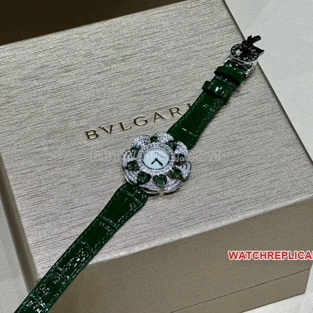 Bvlgari1:1super white mother of pearl dial green model 103505front live photo