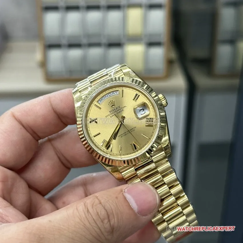 GM FactoryRolexDay-Date type gold plate m228238-0006front live photo