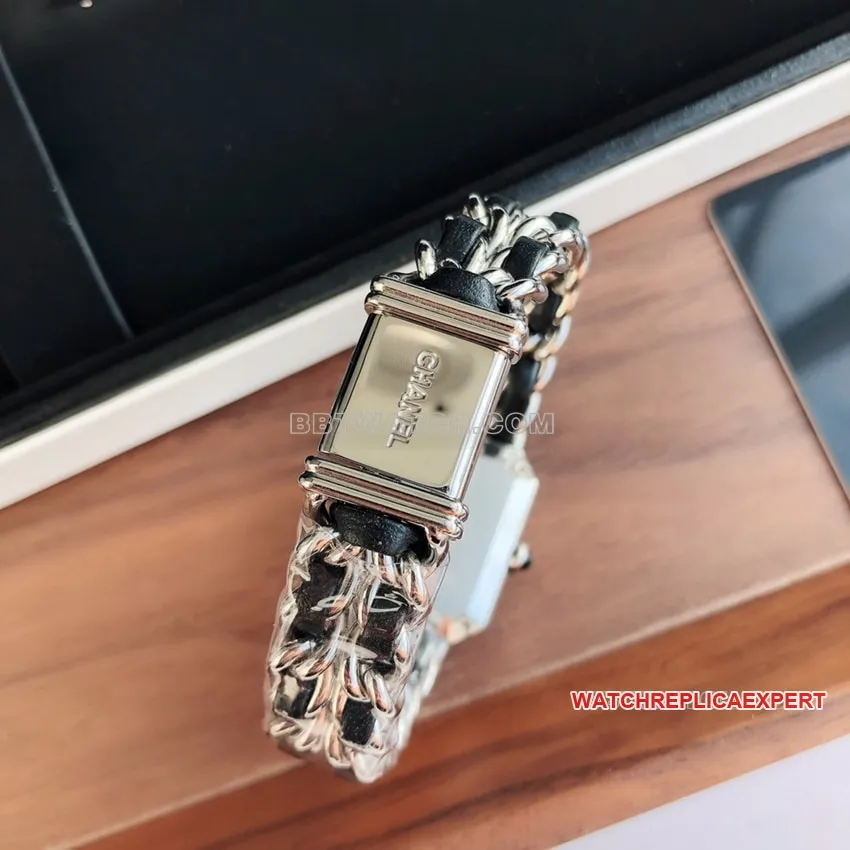Chanel1:1top-tier black dial leather chain braceletletH0451front live photo