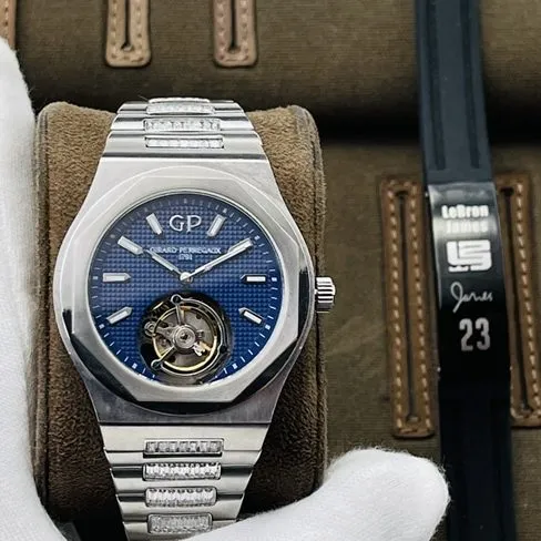 TFS Girard-Perregaux Laureato: Deep Blue