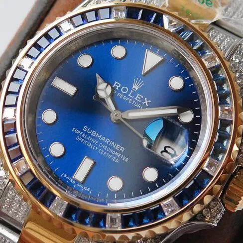 ReplicaRolex watch top-tierGMT-Master type II rear diamond customized version luxury sparkling classic trend front view