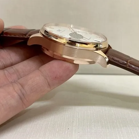 top-tier watch IWC men's white dial brown belt Portuguese 7 series natural diamond automatic movementleather strap watch front view