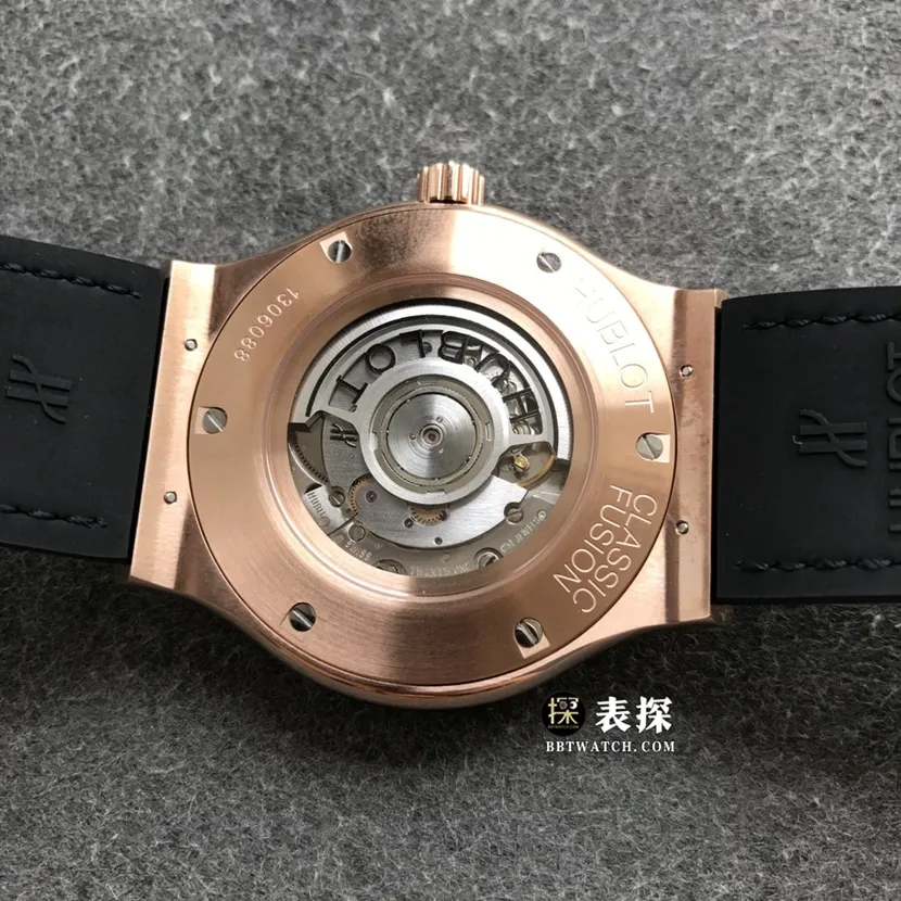 Hublot1:1, WWF classic fusion watch, front view