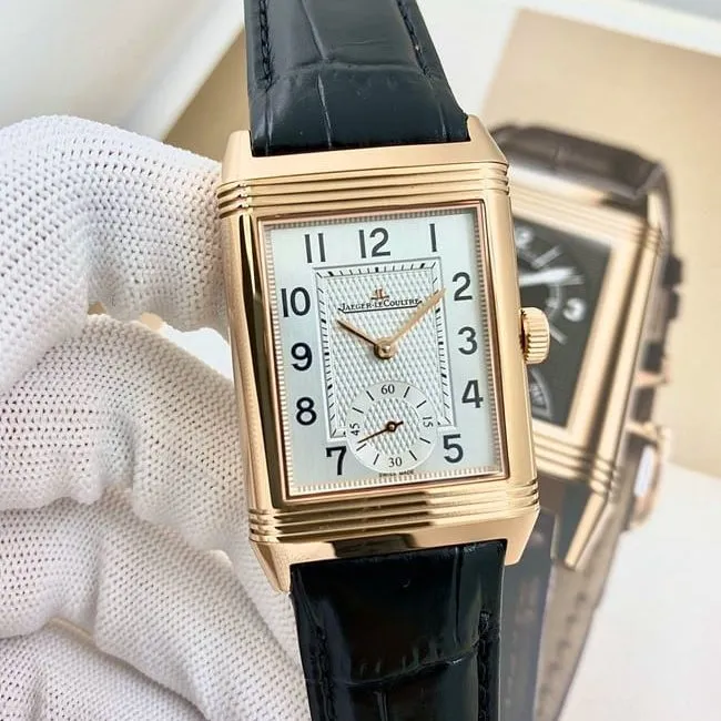 top-tier watch Jaeger-LeCoultre men's white dial black belt manual winding flip series leather strap watch detail shots