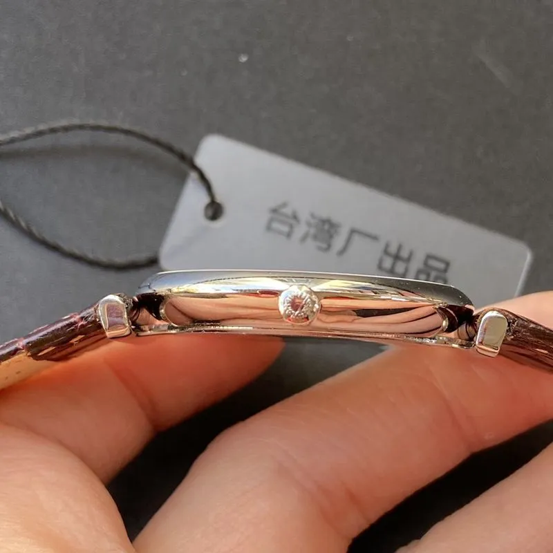 Longinestop-tier watch ultra-thin Jialan series boutique couple watch quartzwhite dialleather strap watch front view