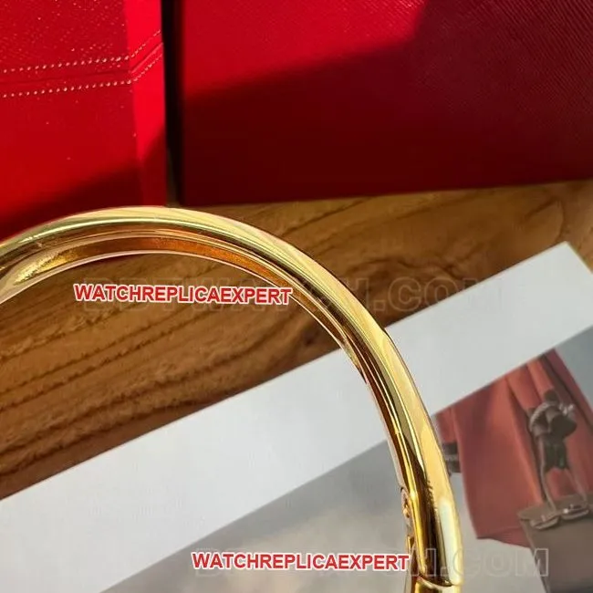 Watch BBA Factory Bathtub Cartier Silver White Dial Gold Bezel Quartz Front Real Shot Picture
