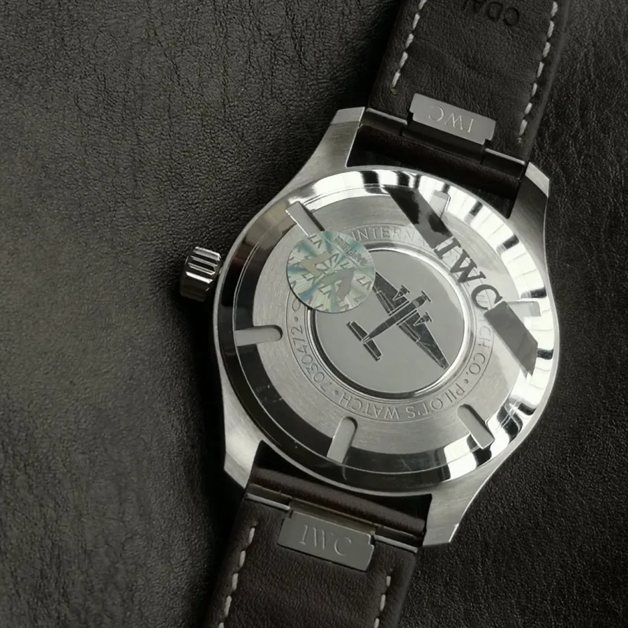 IWC ceiling watch, v7 pilot watch, front live photo