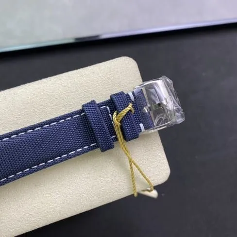 Celebrating Snoopy’s 150th anniversary Omega Speedmaster series top-tier watch leather strap picture