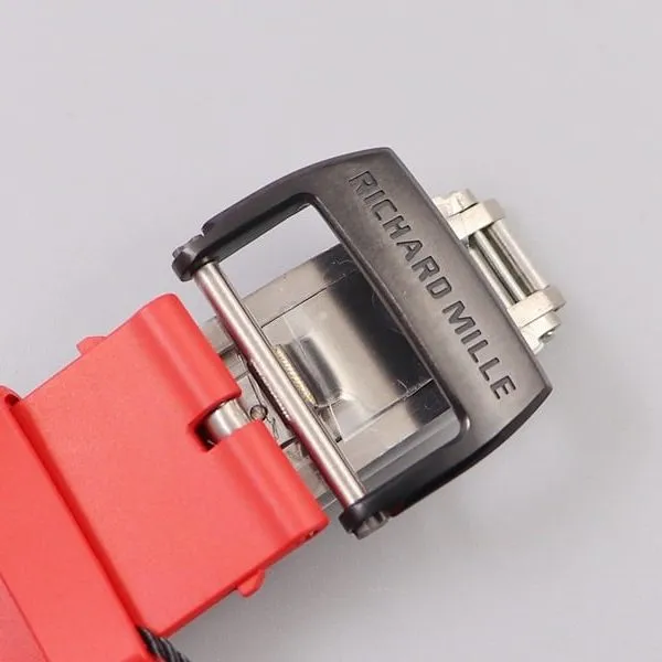 Richard MillereplicaRM035-2 carbon fiber lightweight high quality watch detail shots