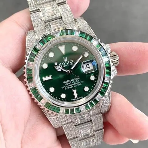 top-tier watch Rolex Submariner type men's green dialsteel bracelet fully automatic movement watch front view