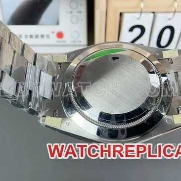 top-tier watch RolexVS FactoryDay-Dateblack dialsteel bracelet wearing live photos