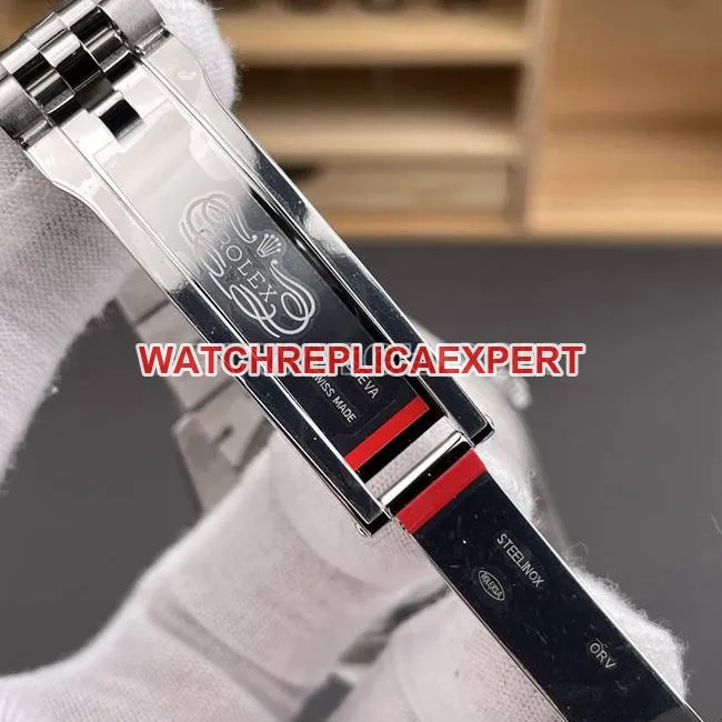 1:1replica watch VS Factory log Rolexsilver dial3235 mechanical 41mmside live photo