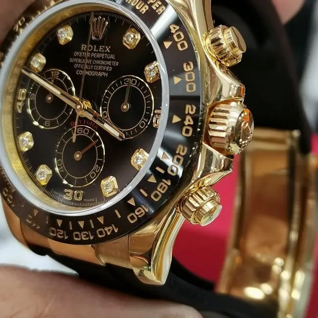 top-tier watch Rolex fully automatic movement men's black dialrubber strap watch side view