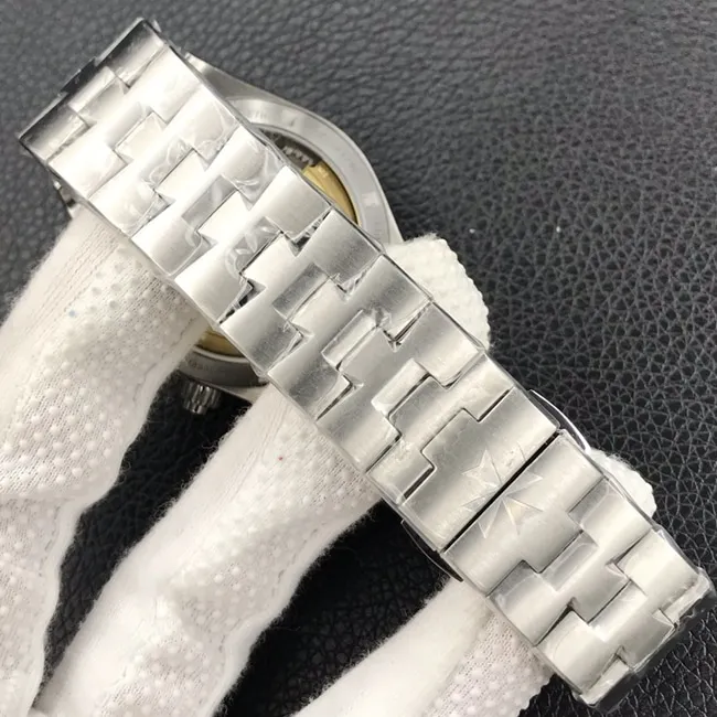 8F factory Vacheron Constantintop-tier watch men's blue dialsteel bracelet Zonghengsihai series 5500V mechanical watch front view