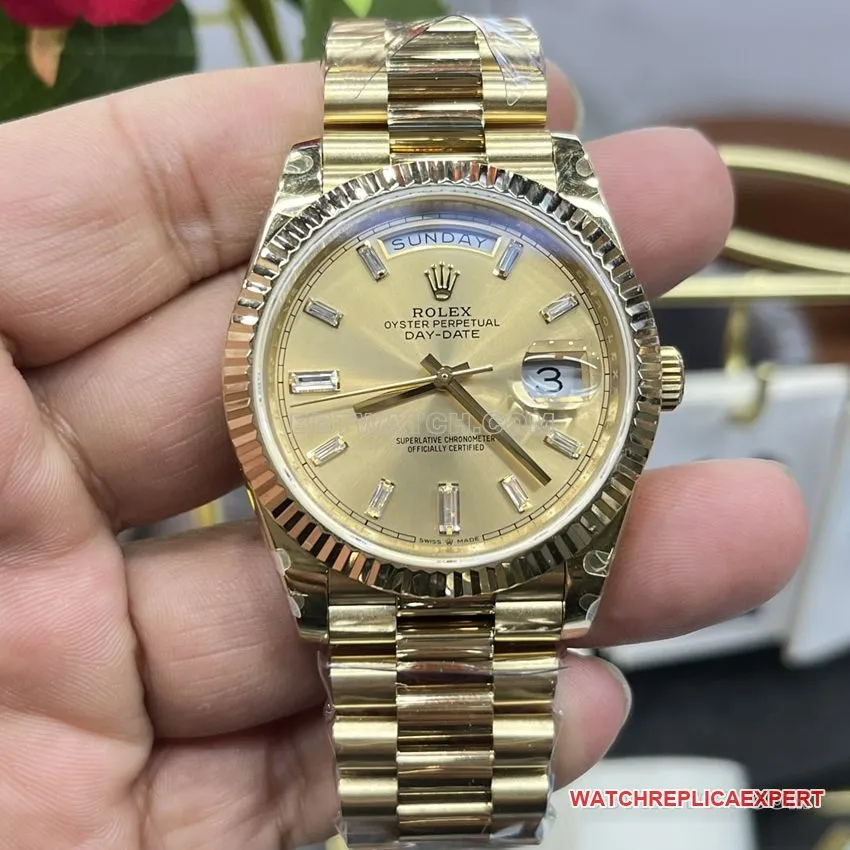 GM FactoryRolexDay-Date type top-tier 1:1super champagne tray m228238-0005front live photo