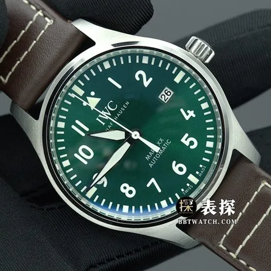 IWC top-tier watch,M+ pilot watch,front live photo