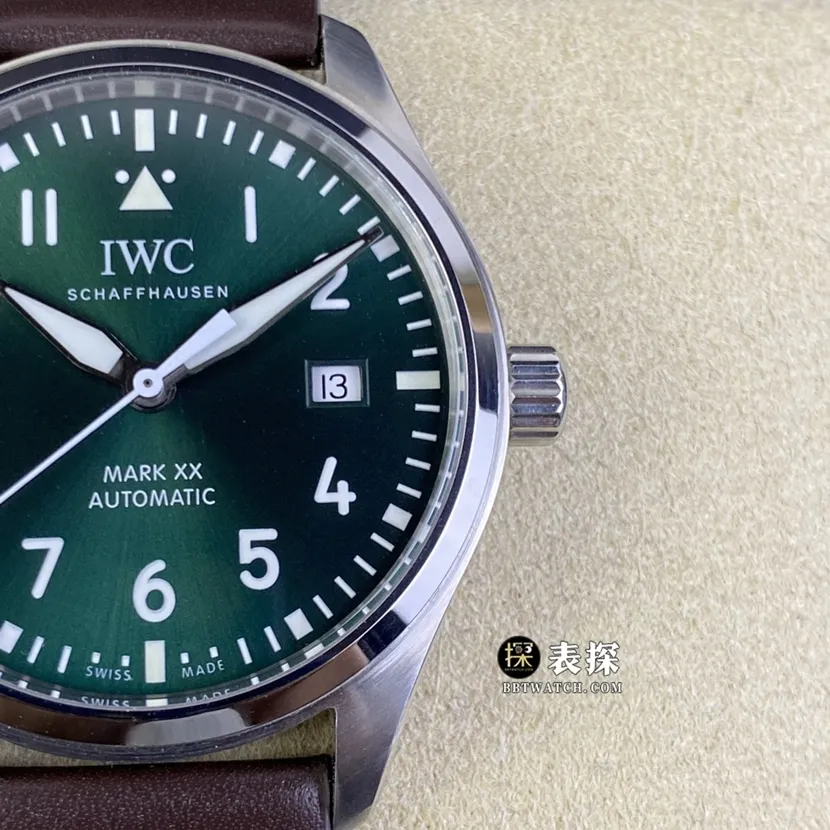 AOF factory IWC pilot watch IW328205top-tier 1:1super watch men's green dialleather strap model pictures and prices front live photo