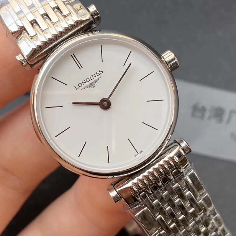 Longinestop-tiersuper watch ultra-thin Jialan series boutique couple watch quartzsteel bracelet watch front view