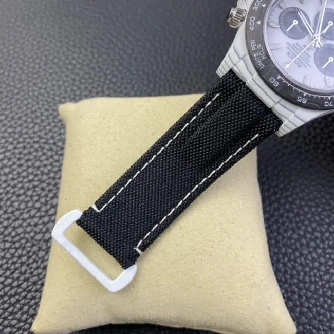 top-tier watch Rolex Daytona carbon fiber white Carbon Di customized black dial white bottom men's watch front view