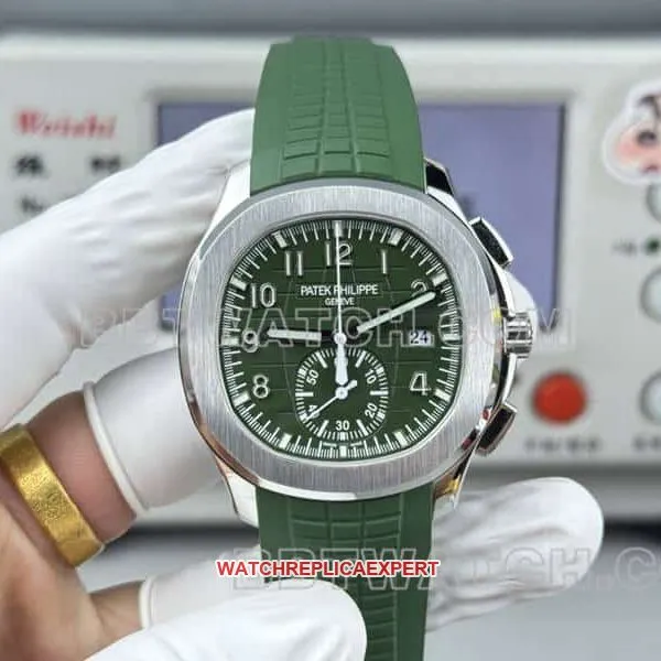 collectible watch Patek PhilippeP1 factory grenade green dial mechanical green rubber model 5968front live photo