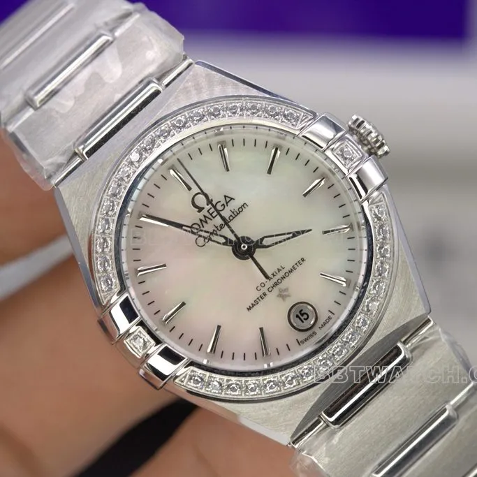 TWOmegareplica watch constellation women's model 29mm circle diamond mother-of-pearl face movement structure