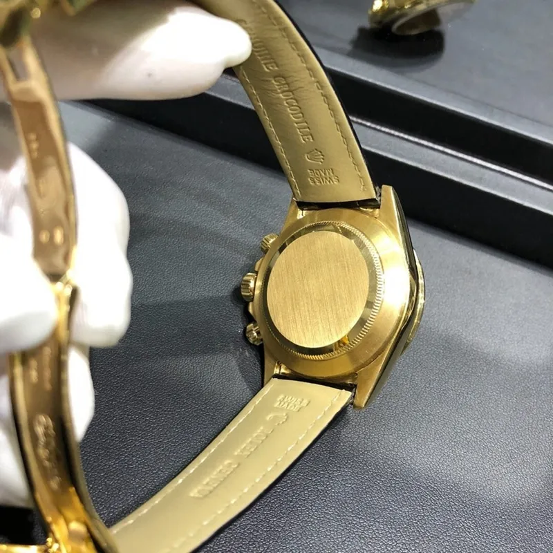Real gold RolexreplicaDaytona series 18K gold watch 40mm front view