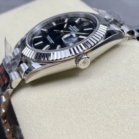 top-tiersuper cloneAR Return of the King Rolexblack dial Oyster Perpetual Datejust41 series men's watch side view