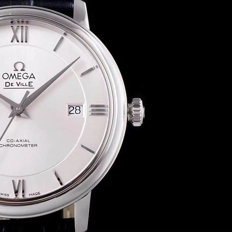 Omegatop-tiersuper watch disc flying business series men's mechanical ultra-thin watch black leather white face front view
