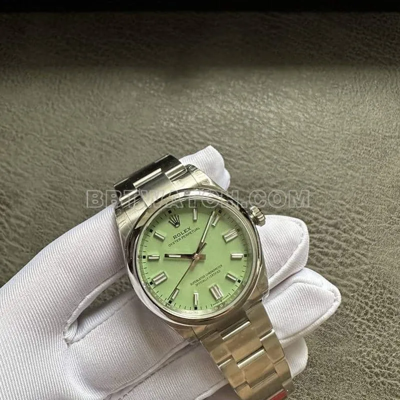 VS FactoryRolex Oyster Perpetual top-tier 1:1high-quality replicagreen dial134300front live photo