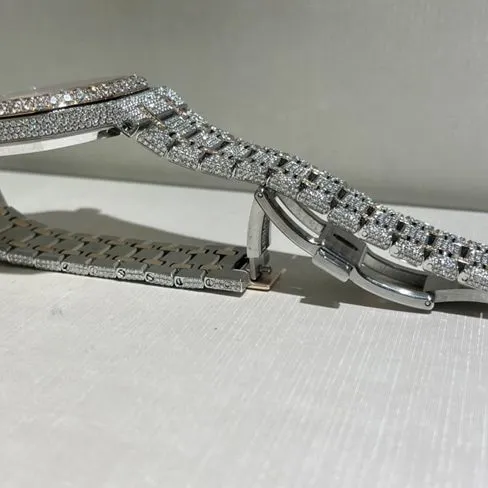 top-tier watch Audemars Piguet men's gray plate steel bracelet watch front view