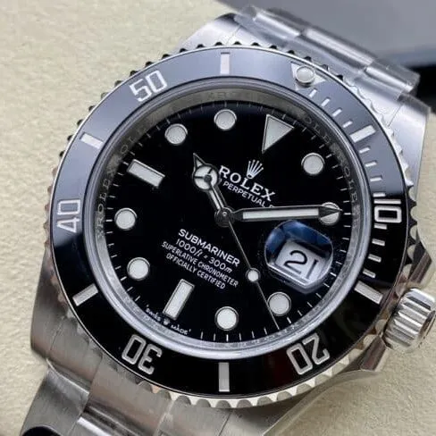top-tiersuper cloneAR super masterpiece Rolex latest 41mm Black Submariner men's watch front view