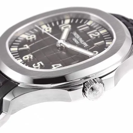 ZF FactoryPatek Philippetop-tier replicahigh-quality watch men's black dialrubber strap submarine explorer series mechanical watch detail shots