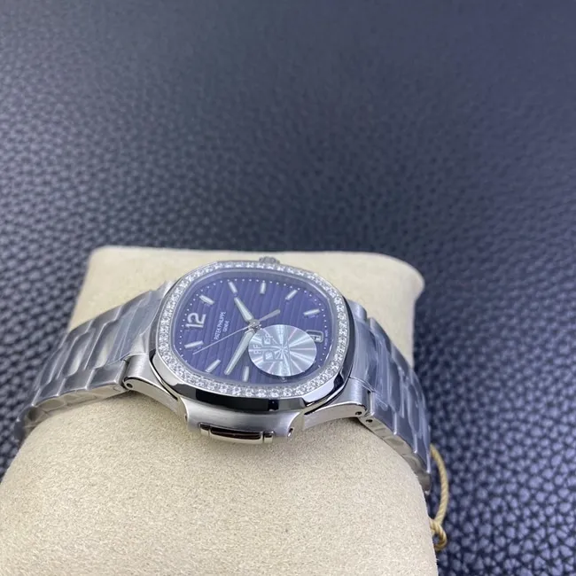 PF factory top-tier replicaPatek Philippe 7018 sports elegant series women's Nautilus front view