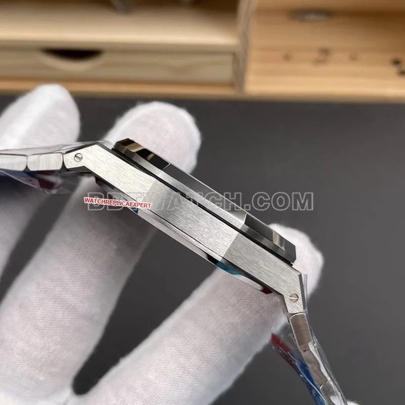 Audemars Piguet watch DDF factory Royal Oak41mmblue dial4302 mechanical steel bracelet model side live photo