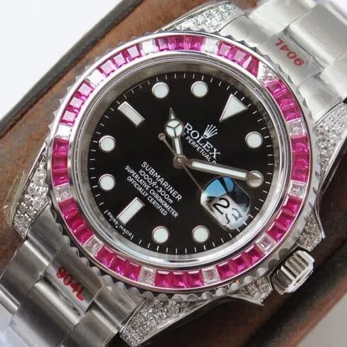 Rolextop-tier 1:1high-quality replicaGMT-Master II rear diamond customized version luxury sparkling classic trend front view