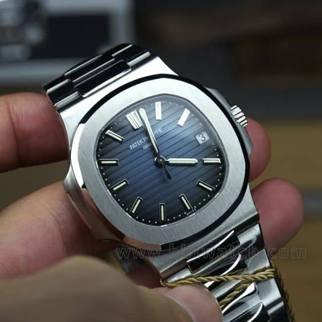 PPF Factorytop-tier watch Patek PhilippeNautilus men's blue dialsteel bracelet sport elegant fully automatic movement watch front view