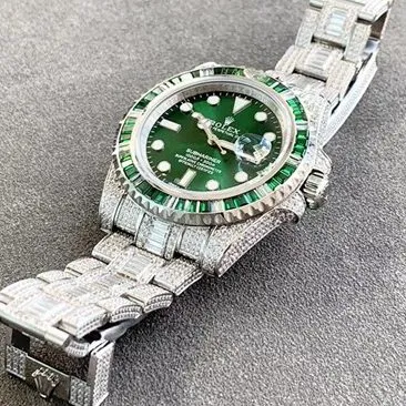 top-tier watch Rolex Submariner type men's green dialsteel bracelet fully automatic movement watch front view
