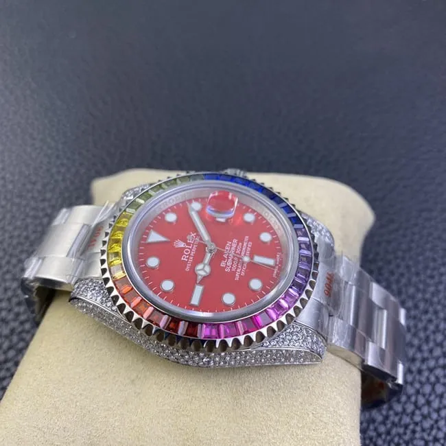 Rolextop-tier fully automatic movementSubmariner series red plate steel bracelet watch front view
