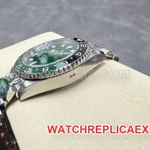 Rolextop-tier watch ARF FactoryGMT-MasterGMTgreen dial3285movementfront live photo