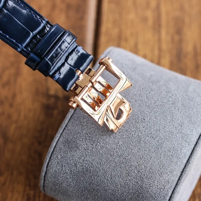 TW factory top-tier replicaVacheron Constantin1:1 watch men's blue dial blue belt perpetual calendar multifunctional heritage series mechanical leather strap watch front view