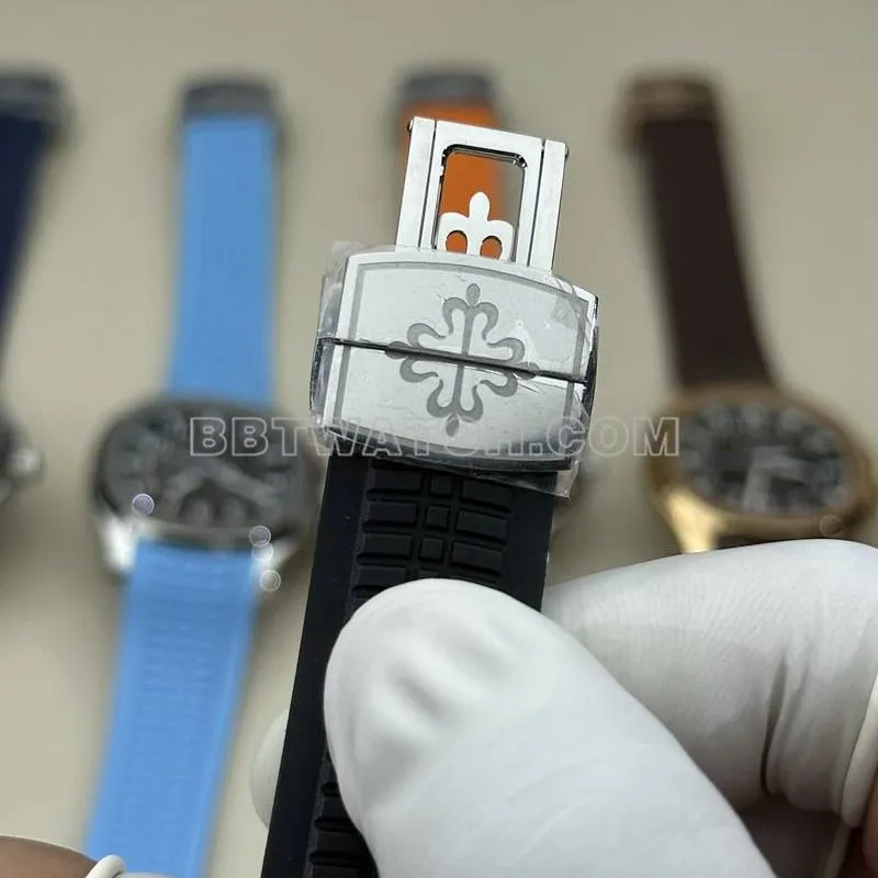 Patek Philippe watch BBF factory grenade black dial black rubber model 5167Afront live photo